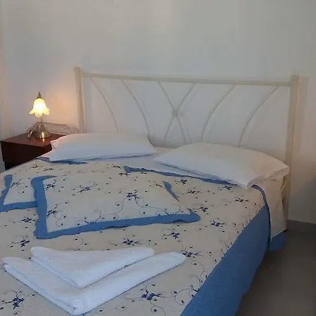 Artemis Folégandros