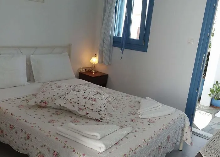 Artemis 3* Folégandros